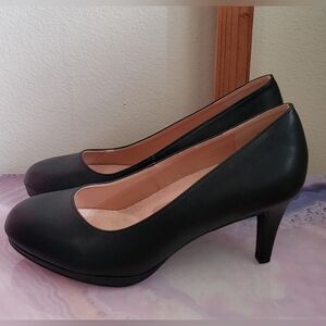 Naturalizer Everly Elegant Black Pumps